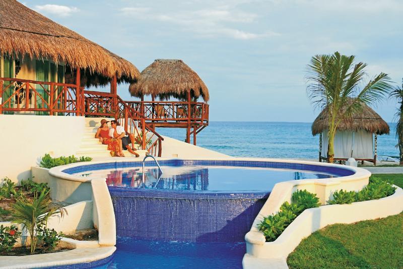 El Dorado Seaside Suites Catamaran, Cenote & More Inclusive (Adults Only) Xpu Ha Exterior photo