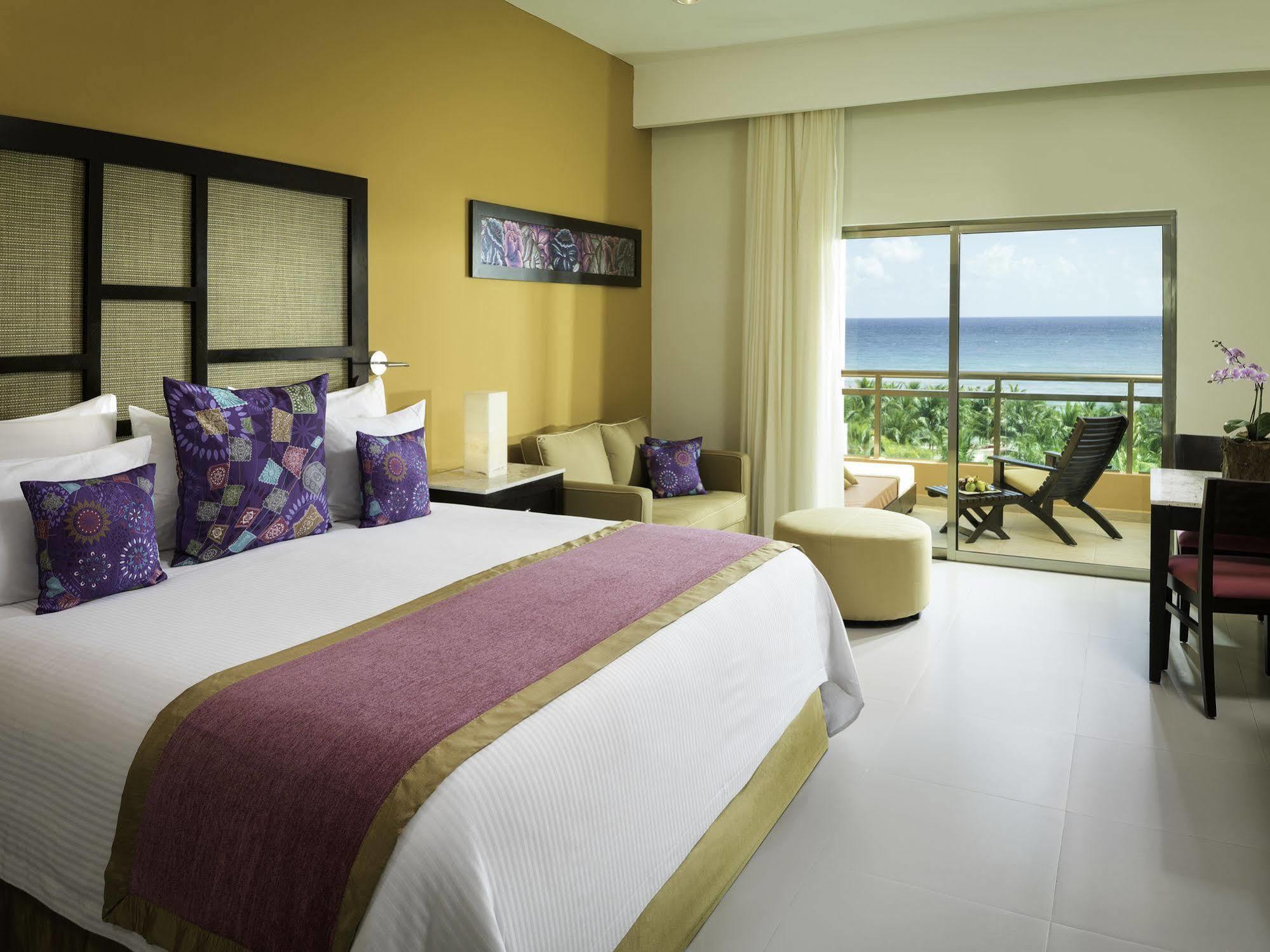 El Dorado Seaside Suites Catamaran, Cenote & More Inclusive (Adults Only) Xpu Ha Exterior photo